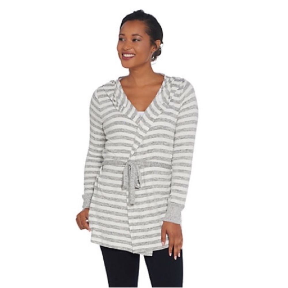🔴Anybody long cardigan with hoodie